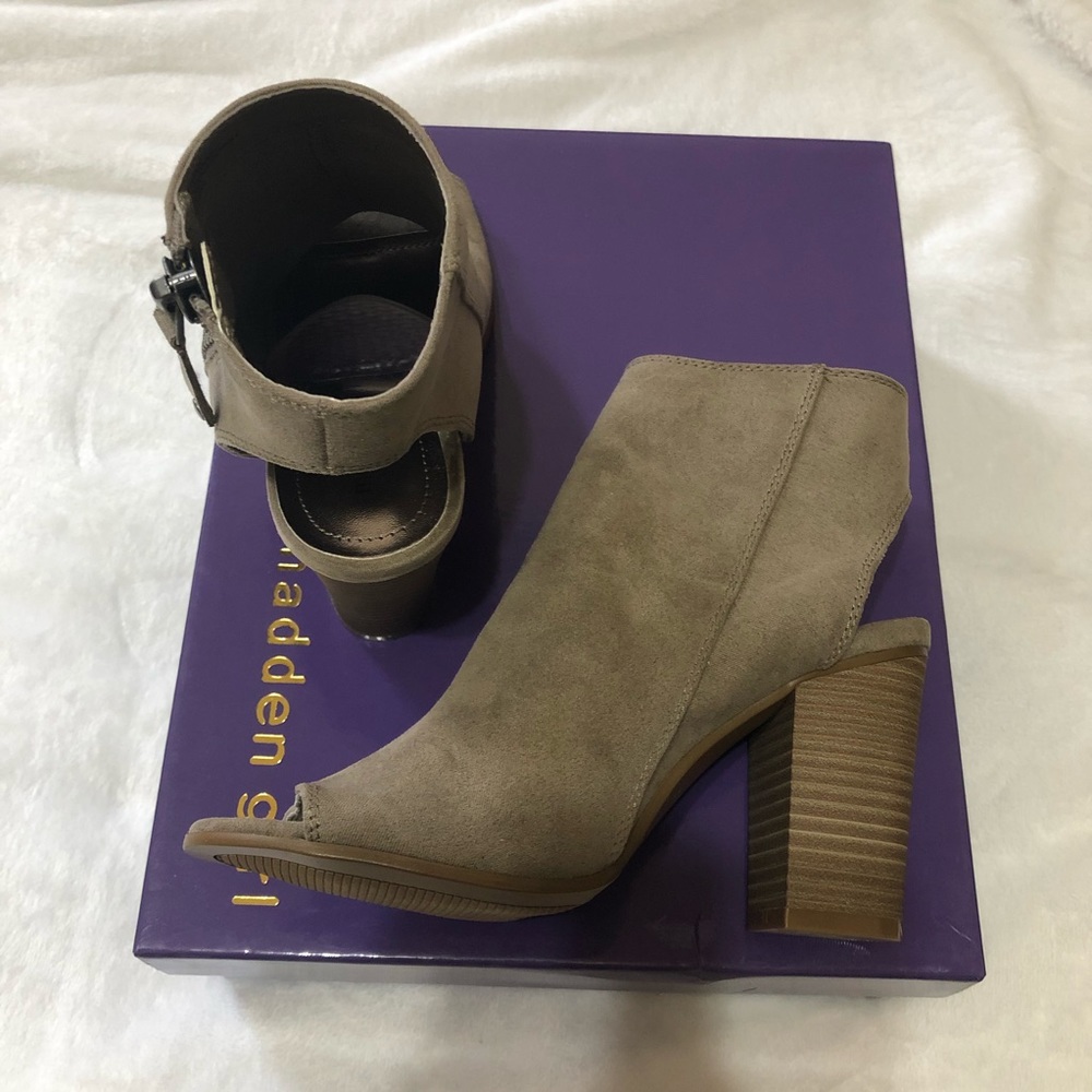 Madden girl taupe heels open toe